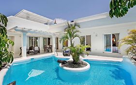 Prive Royal Villa Bahiazul